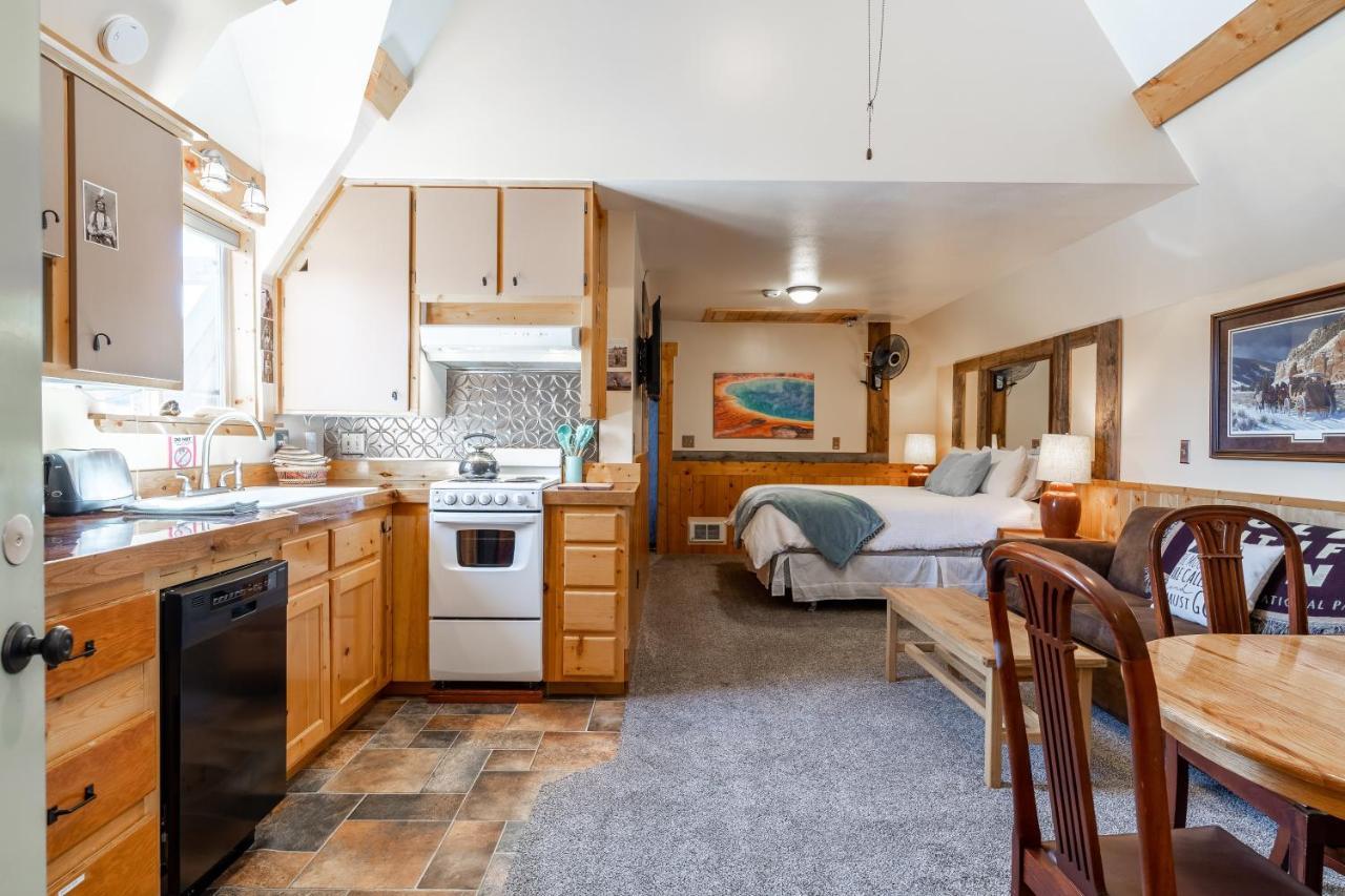 Appartamento Raven'S Heart West Yellowstone Esterno foto